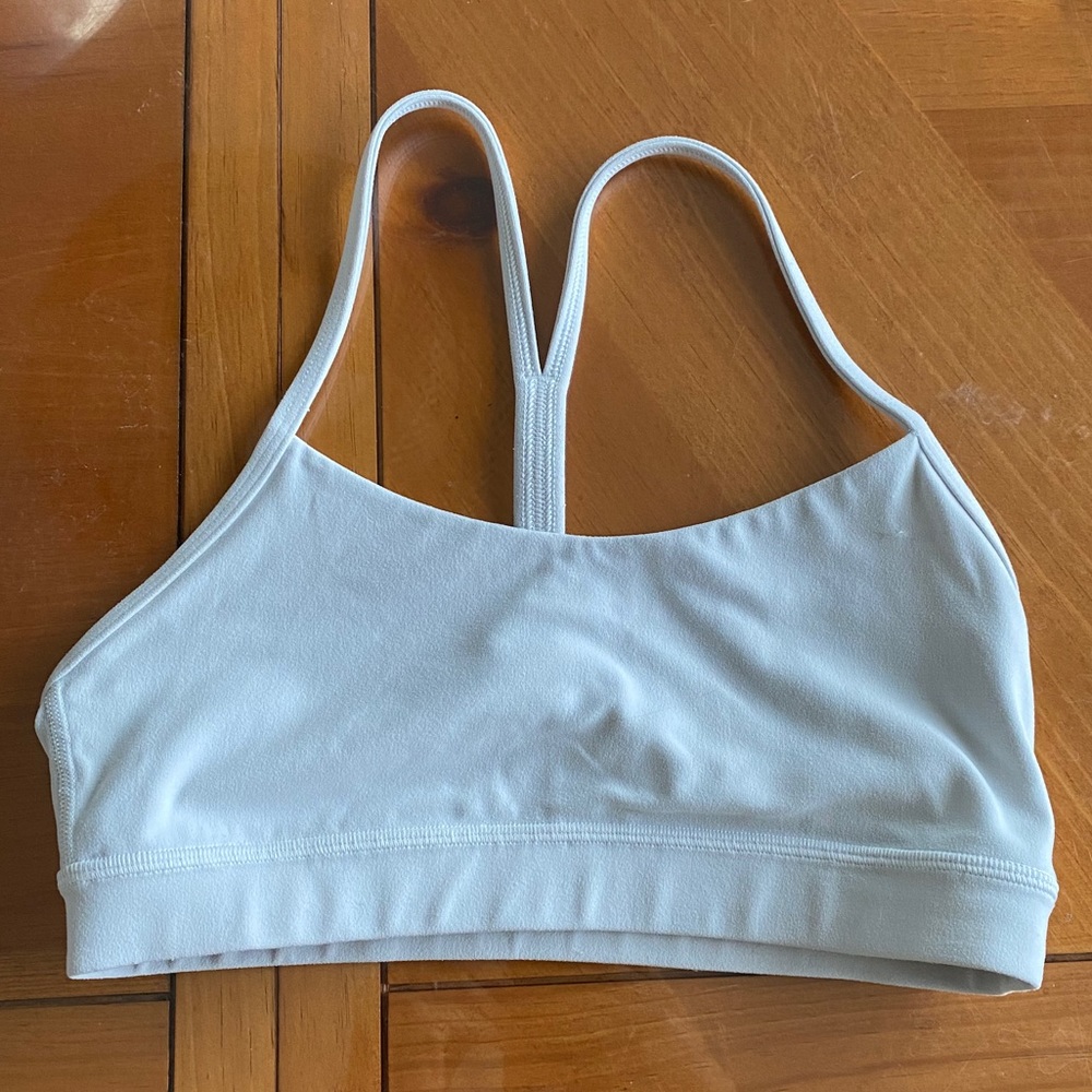Lululemon Flowy Y Sports Bra